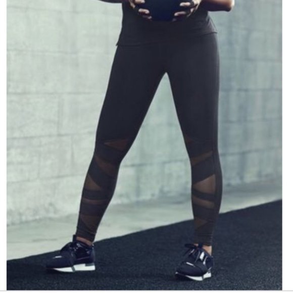 Fabletics Demi Lovato Black Martina Leggings - Picture 2 of 8